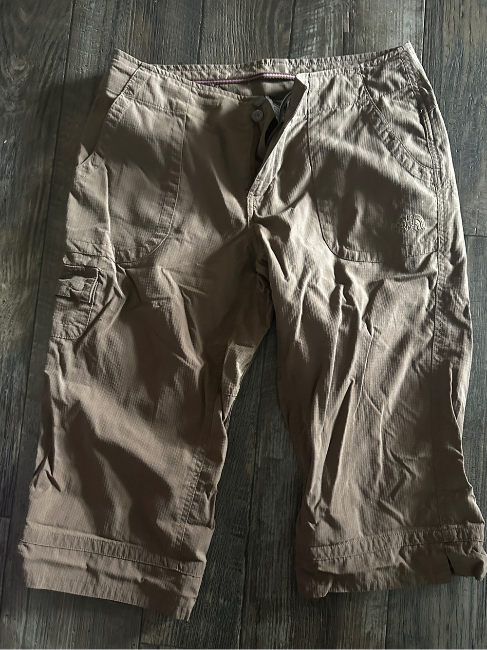 North Face  women’s sz 4  Capris